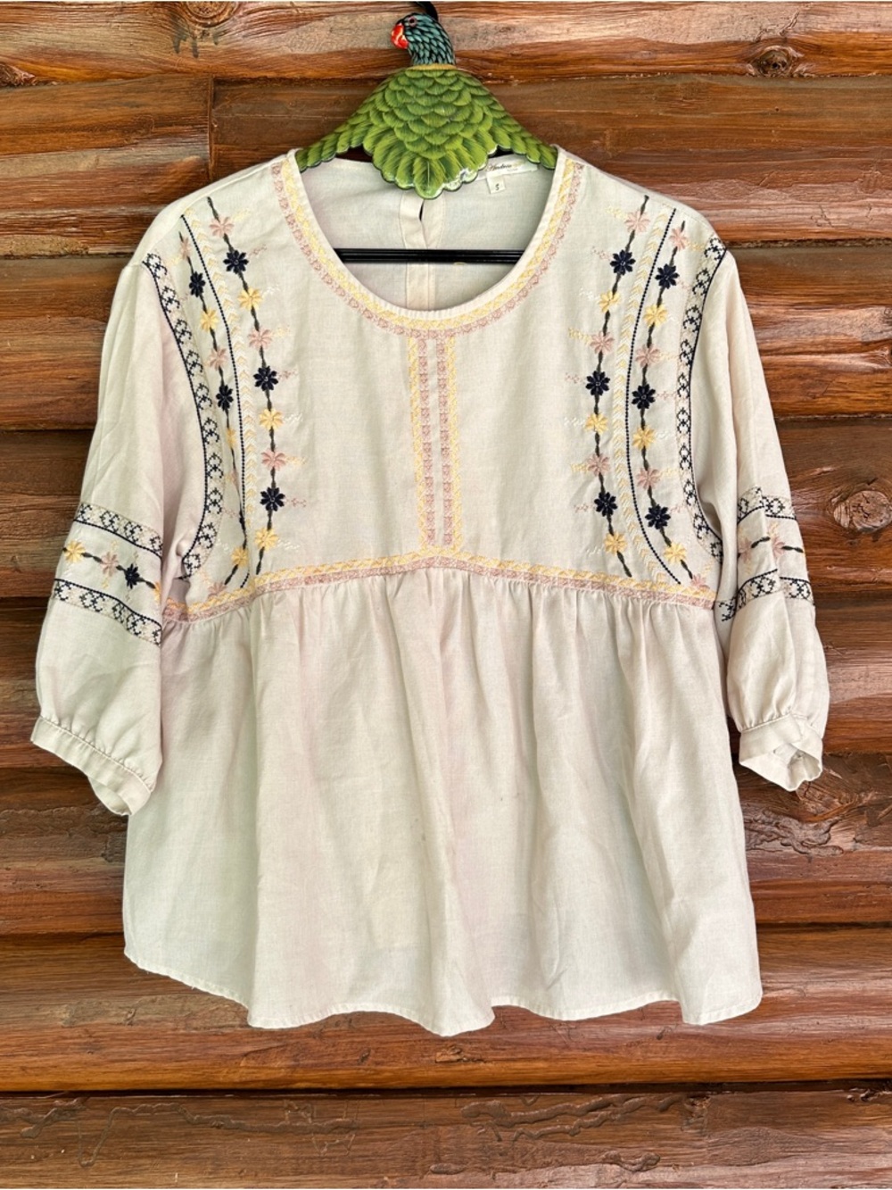 ANDREE BY UNIT Cream Embroidered Peasant Blouse with Navy & Yellow Accents